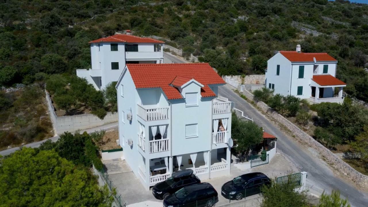 Holiday Home - Apartment Carmen Sevid Exterior foto